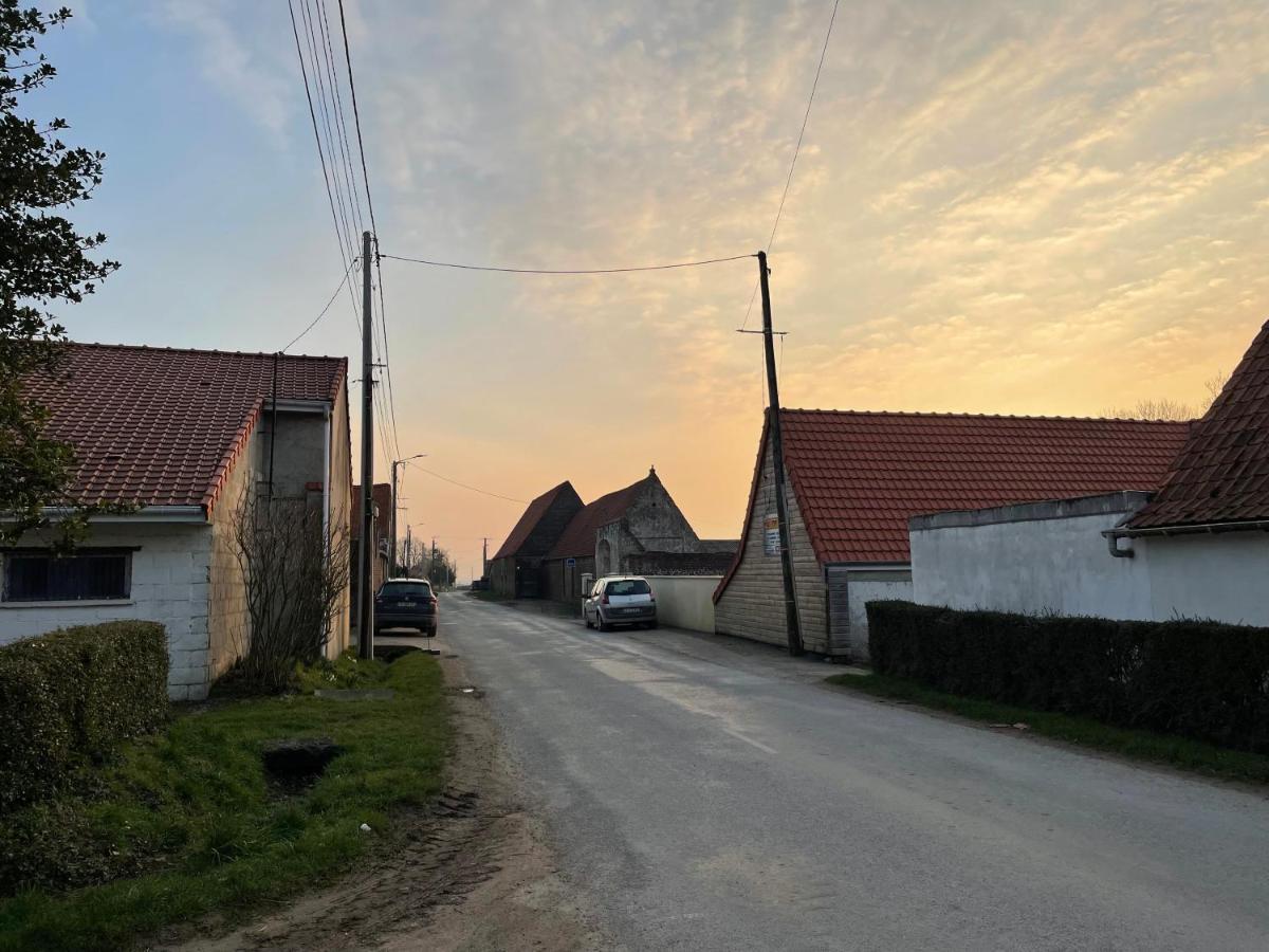 הוילה Moringhem Gite A La Campagne Mais Proche De Tout מראה חיצוני תמונה